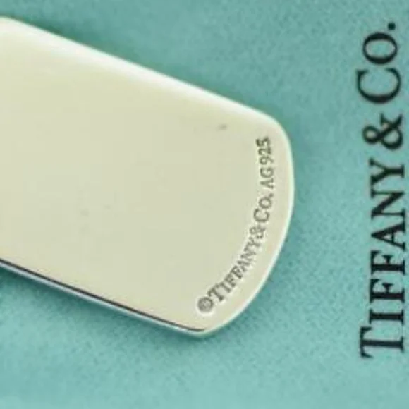 - TIFFANY & Co. LUXURY 🐕 Dog tag - Picture 4 of 9